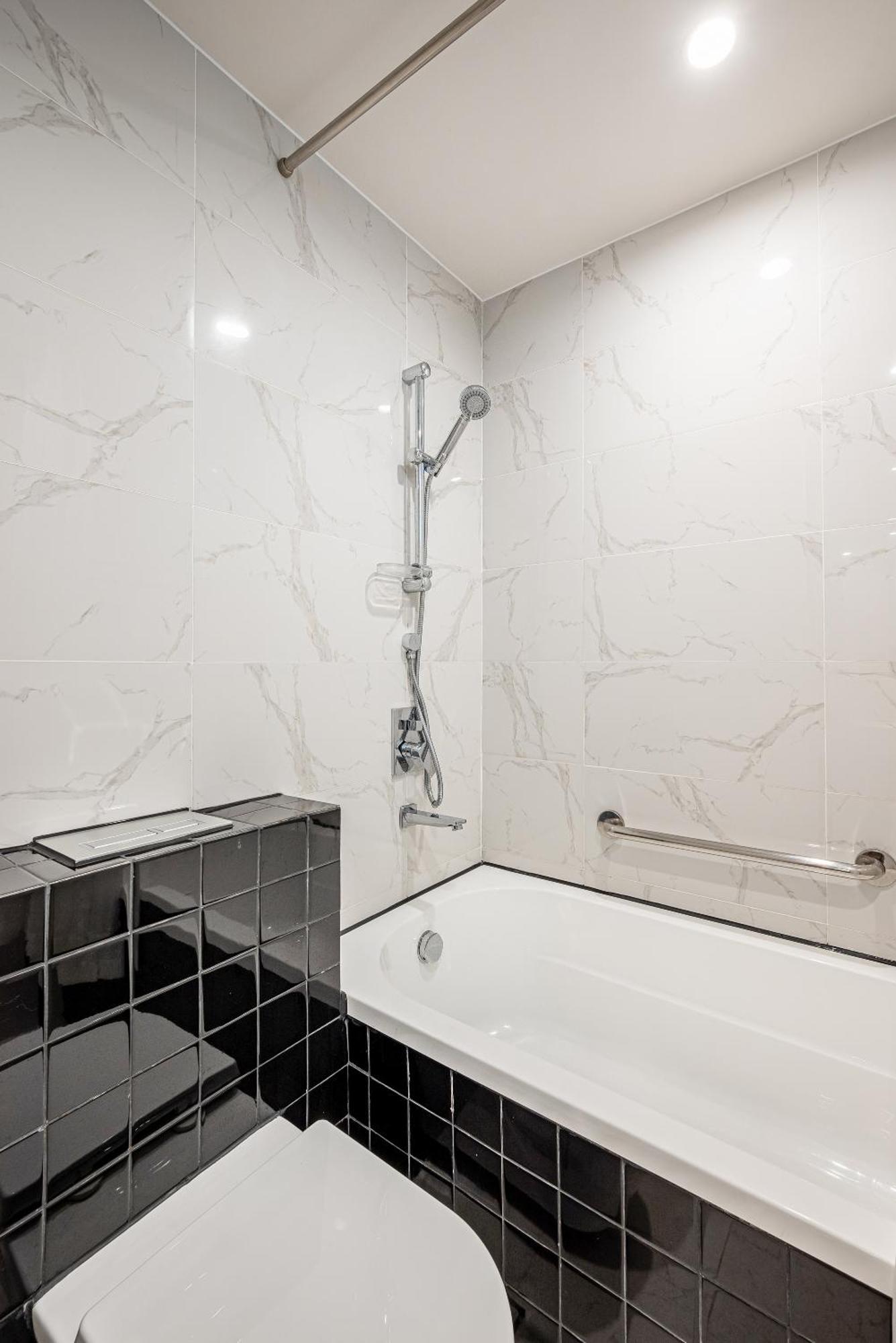 Zenity Luxury Apartment In District 1 Since 2024 Thành Pho Ho Chí Minh Esterno foto